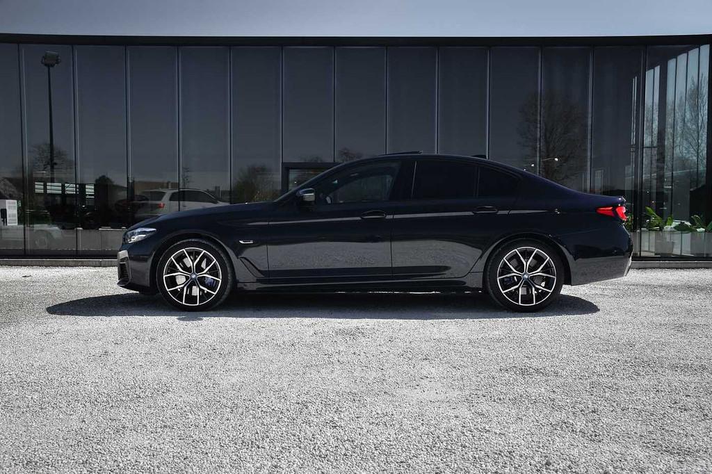 BMW 5 Serie 545 Berline xDrive M Sportpakket Pano Harman ACC, Auto's, Automaat, 4 deurs, Gebruikt, USB