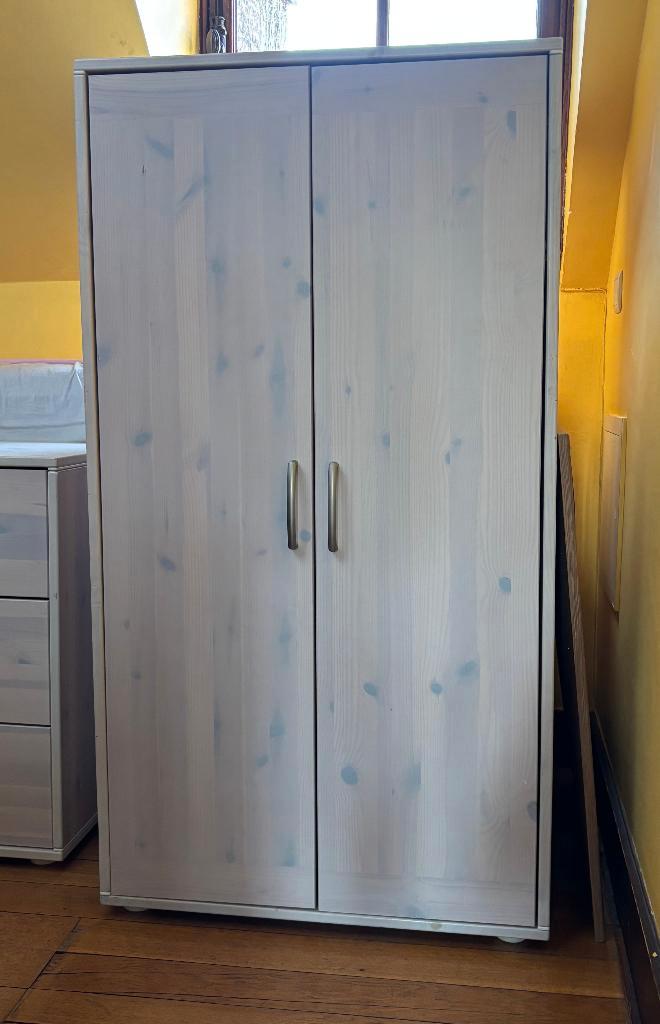 Garde robe enfant avec penderie, Maison & Meubles, Armoires | Penderies & Garde-robes, Comme neuf, 100 à 150 cm, 50 à 100 cm, 50 à 75 cm