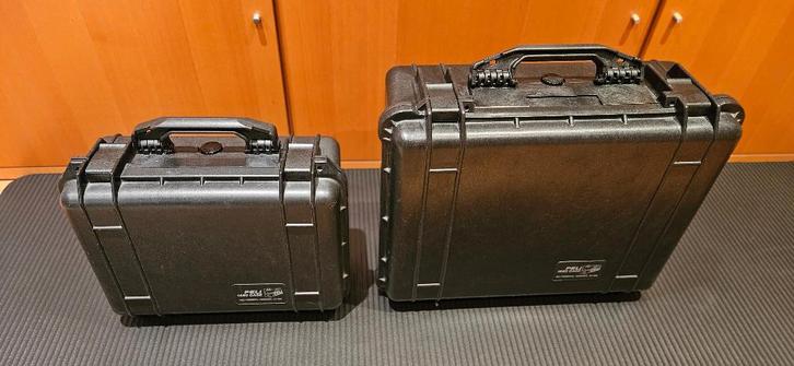 PELI CASE 1450 EN 1550 Bon état, Musique & Instruments, Boîtiers & Valises, Comme neuf, Autres instruments, Flight case, Enlèvement