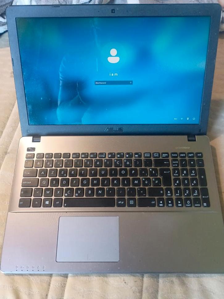 Snelle ASUS laptop i7 met 12gb ram  en nieuwe batterij, Computers en Software, Monitoren, Gebruikt, 61 t/m 100 Hz, HDMI, VGA, Gaming