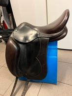 Dressuurzadel bruin, Animaux & Accessoires, Chevaux & Poneys | Selles, Enlèvement, Comme neuf, Dressage