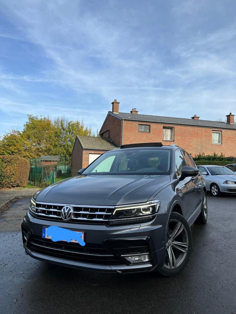 Tiguan 2.0tdi full option sauf 4motion et boule d'attelage, Autos, Volkswagen, Cuir, Argent ou Gris, Achat, Euro 6