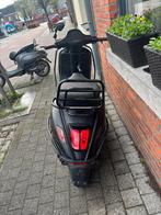 Vespa sprint notte A klasse, Fietsen en Brommers, Scooters | Vespa, Ophalen, Overige modellen, Klasse A (25 km/u), Zo goed als nieuw