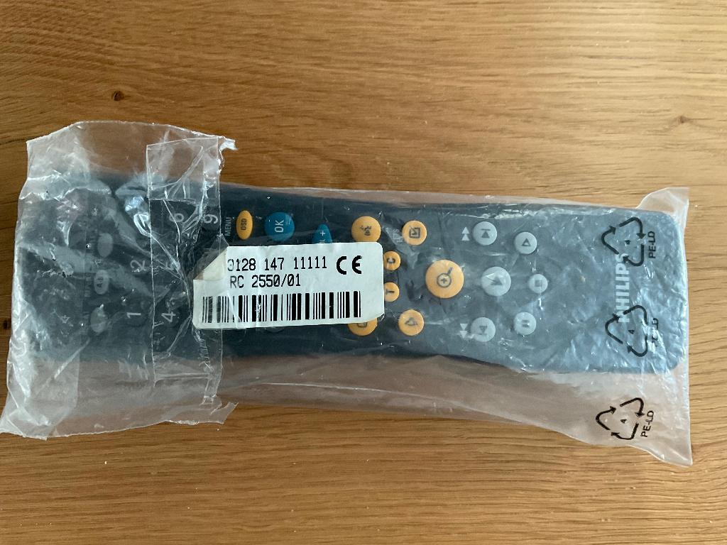 Télécommande Philips RC2550/01, TV, Hi-fi & Vidéo, Enlèvement ou Envoi, Récepteur ou Amplificateur