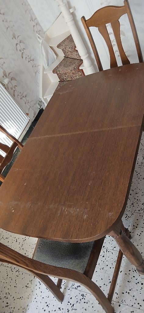 TABLE ET 4 CHAISES, 150 à 200 cm, Cinq personnes ou plus, 100 à 150 cm, Enlèvement