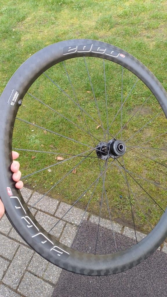 Racefiets wielset carbon, Enlèvement