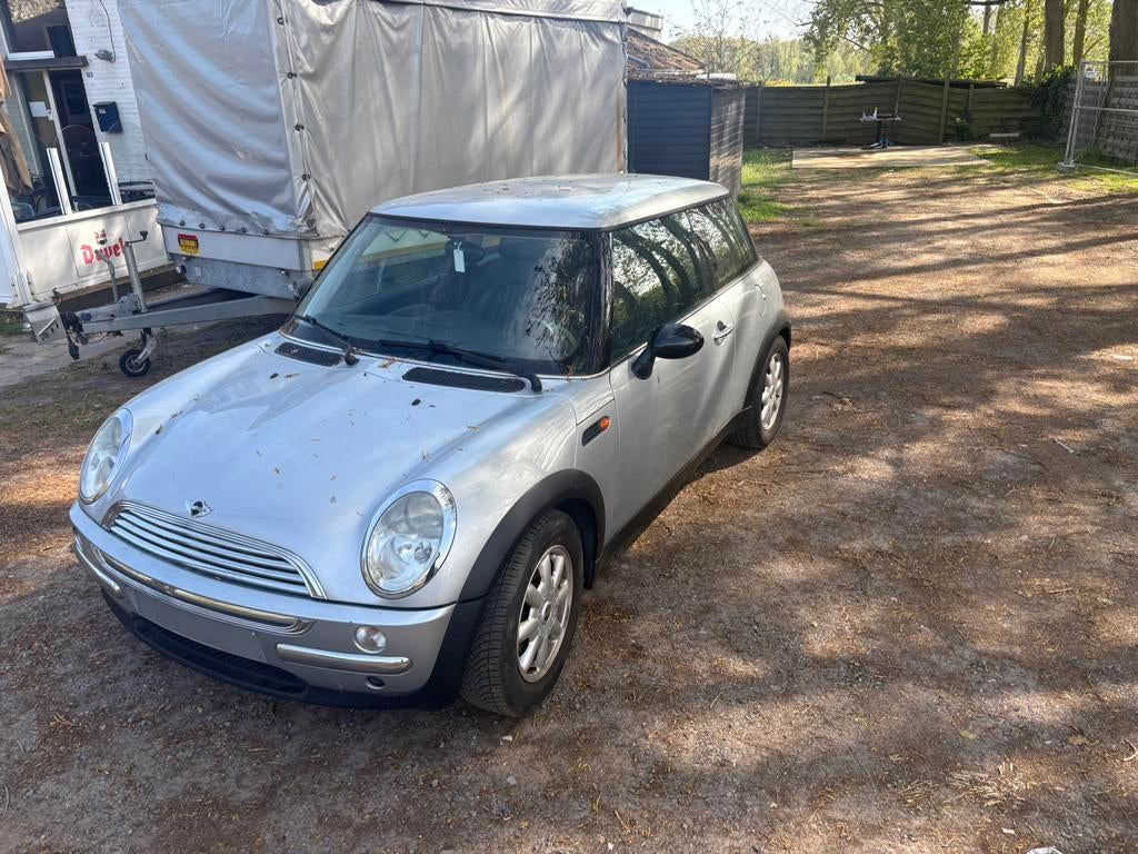 Mini  1.6 16v  met rang rover interieur (mayfair) gekeurd !, Auto's, Leder, Bedrijf, Radio, Cooper