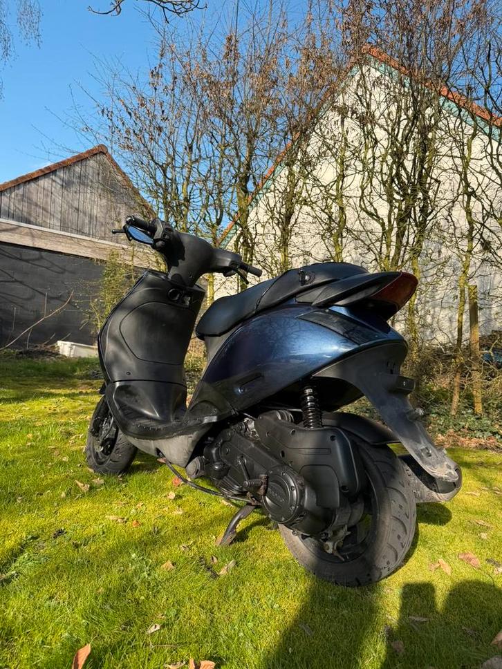 Piaggio zip 50cc 4t a klasse enkel vandaag 1300, Vélos & Vélomoteurs, Scooters | Piaggio, Neuf, Zip, Classe A (25 km/h), Enlèvement