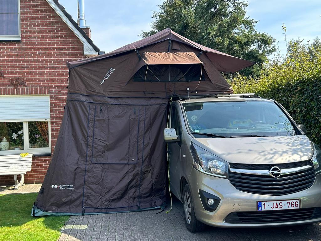 Opel vivaro dubbel cabine met dak tent!, Bedrijf, Opel, Te koop