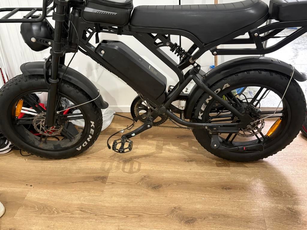 Vélo électrique v 20 pro, Vélos & Vélomoteurs, Enlèvement, Comme neuf