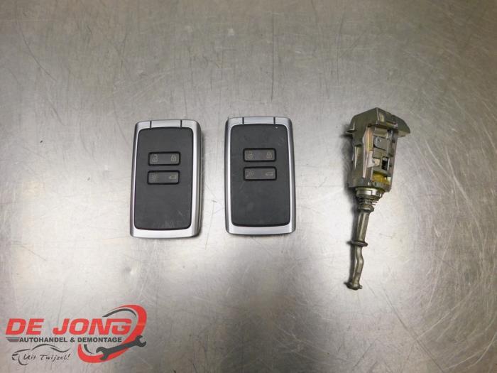 Clé d'un Renault Espace, Autos : Pièces & Accessoires, Renault, -, 3 mois de garantie, Utilisé