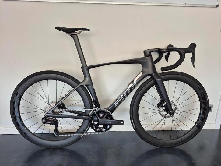 BMC Teammachine R01 FOUR Model 2026 S,M,, Vélos & Vélomoteurs, Vélos | Vélos de course, Comme neuf, Plus de 20 vitesses, 28 pouces