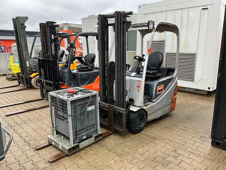 Carrier élévateur Still RX20-16 2007, Articles professionnels, Machines & Construction | Chariots élévateurs & Transport interne