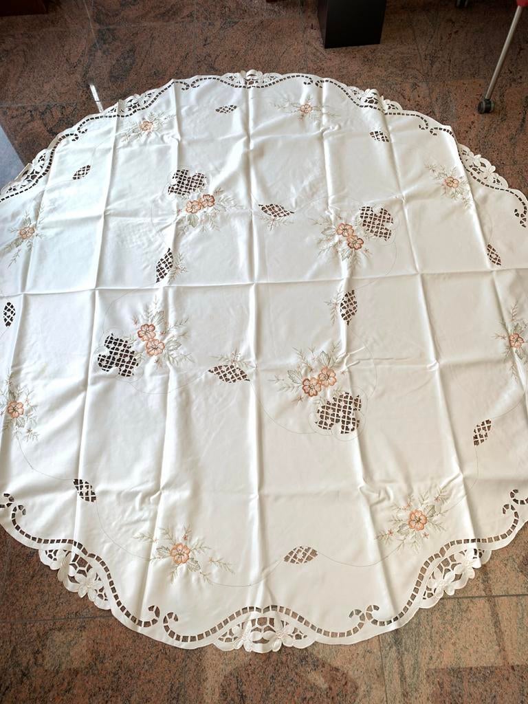 Prachtig tafelkleed, Ophalen of Verzenden, Zo goed als nieuw