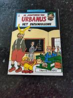 Strip Urbanus: het papschoolgenie (van 1984), Boeken, Stripverhalen, Eén stripboek, Ophalen of Verzenden, Zo goed als nieuw