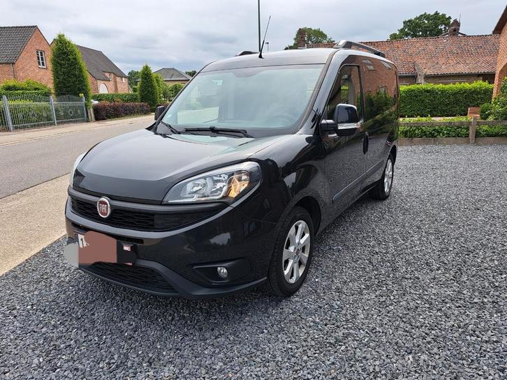 Fiat doblo lichte vracht 1.6 (120pk), Auto's, Bestelwagens en Lichte vracht, Particulier, Airbags, Airconditioning, Bluetooth
