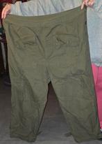 Pantalon femme ww2, Enlèvement