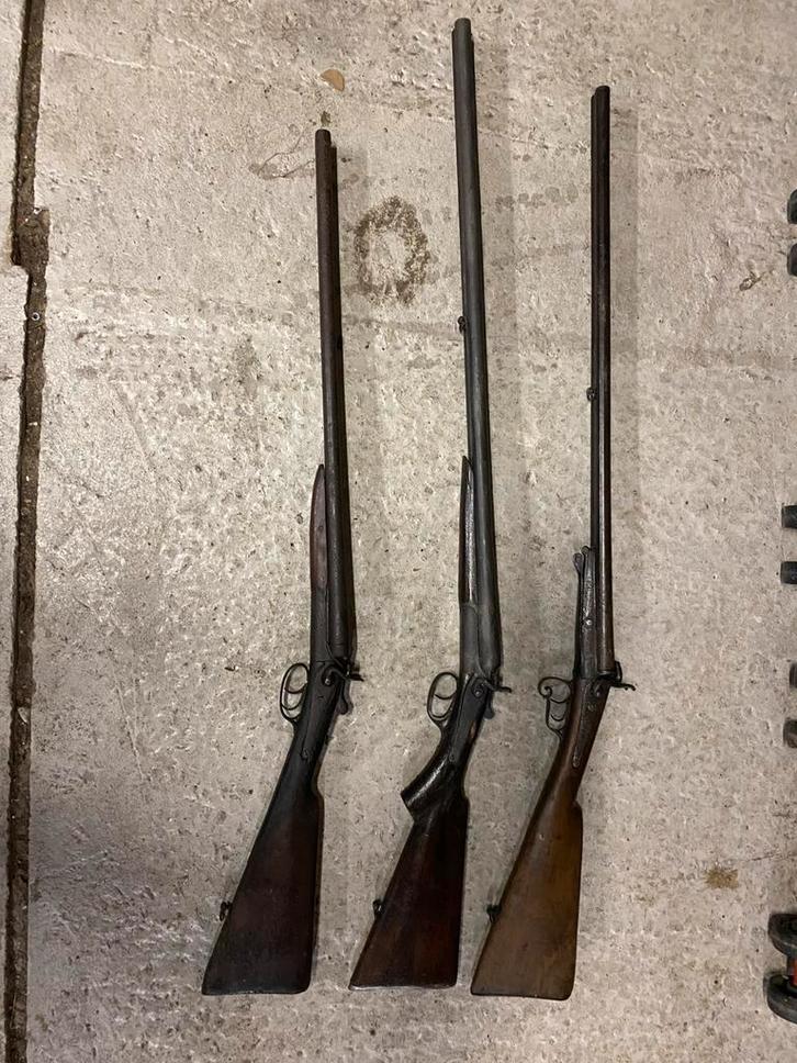 Vieux fusil de chasse a poudre noir., Verzamelen, Militaria | Algemeen, Overige soorten, Ophalen