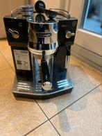 Delonghi espresso machine, Electroménager, Comme neuf, Tuyau à Vapeur, Enlèvement ou Envoi