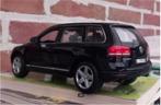 Vw 4x4 Touareg 2.5 tdi scale 1:24, Hobby en Vrije tijd, Ophalen of Verzenden, Auto, Maisto