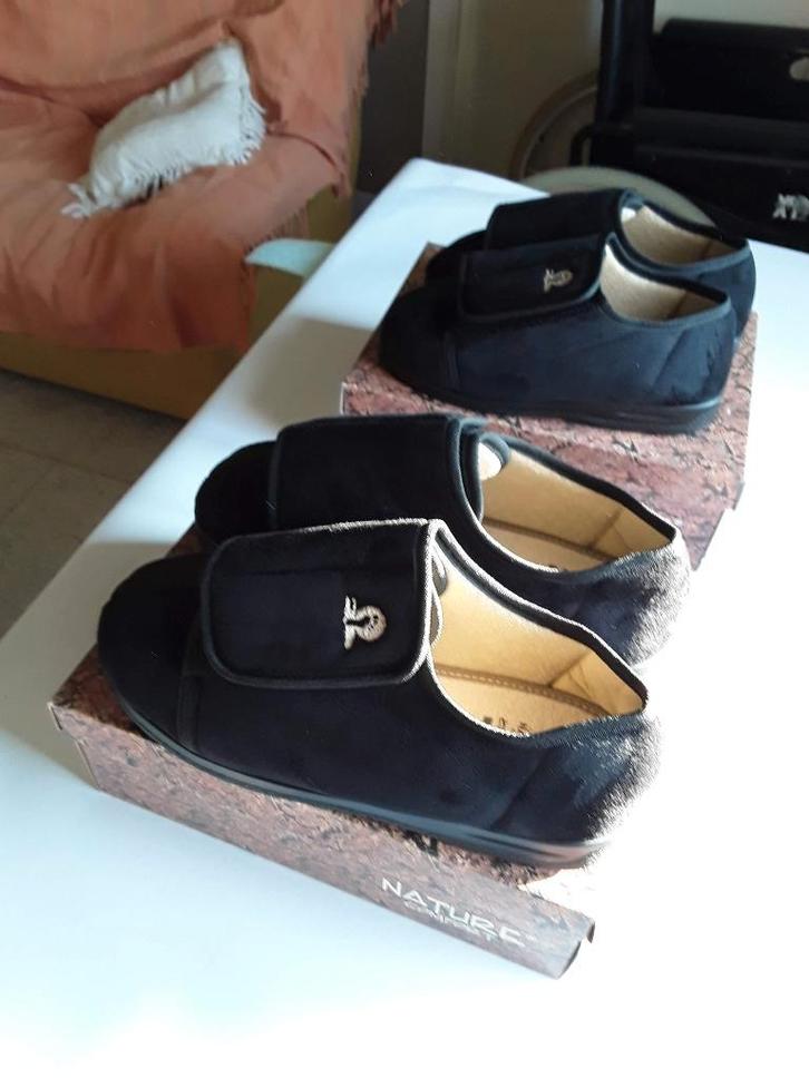 Medische Pantoffels 40 en 45  Cameron Laag zwart nieuw., Kleding | Dames, Schoenen, Nieuw, Pantoffels of Sloffen, Zwart, Ophalen of Verzenden