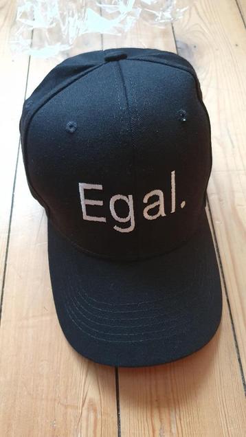 Casquette ajustable noire pour animaux de compagnie MD Egal., Enlèvement ou Envoi, Neuf, 60 cm (XL, 7½ pouces) ou plus, Casquette