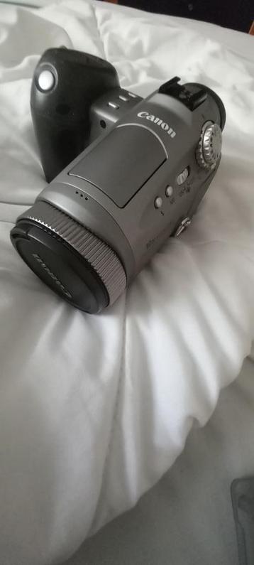 Canon PowerShot PRO90 is
