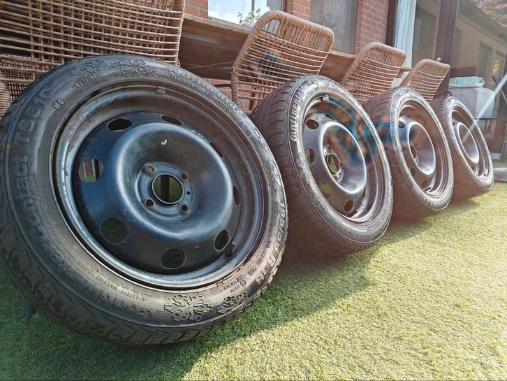 Peugeot 2008 winterbanden, Auto-onderdelen, Banden en Velgen, Banden en Velgen, Winterbanden, 16 inch, 195 mm, Personenwagen, Ophalen