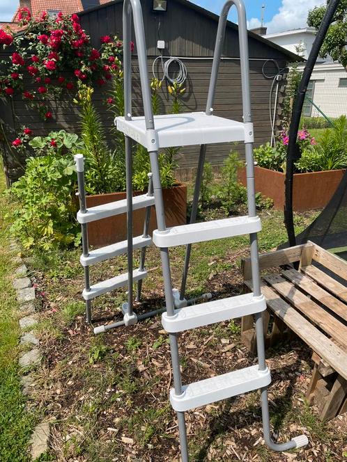 Zwembadtrap, Tuin en Terras, Zwembad-toebehoren, Zo goed als nieuw, Ophalen