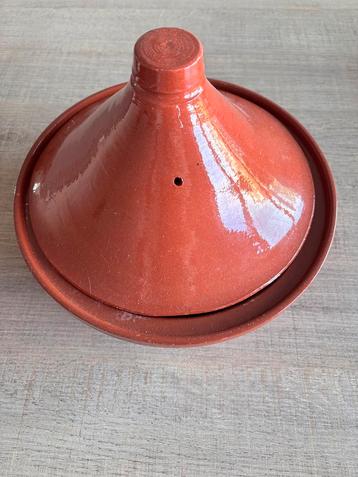 Tajine 25 cm beschikbaar voor biedingen