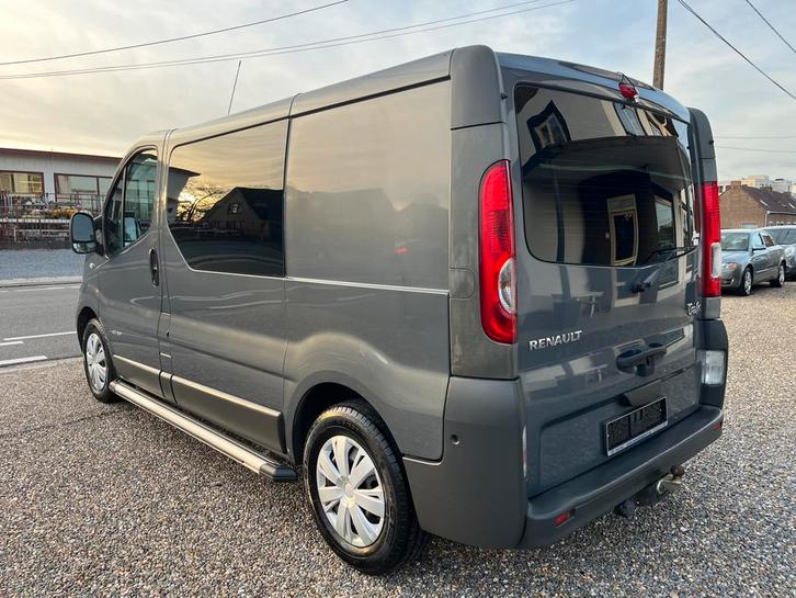 Renault trafic 2.5 dci jaar 2011 nieuw staat proper, Auto's, Renault, Bedrijf, Te koop, Trafic, ABS, Airbags, Alarm, Bluetooth
