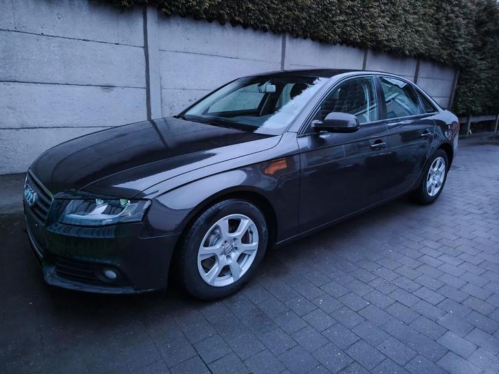 Audi A4 B8 2.0 TDI.  *Zeer nette wagen*, Auto's, Audi, Bedrijf, A4, Cruise Control, Onderhoudsboekje, Ophalen