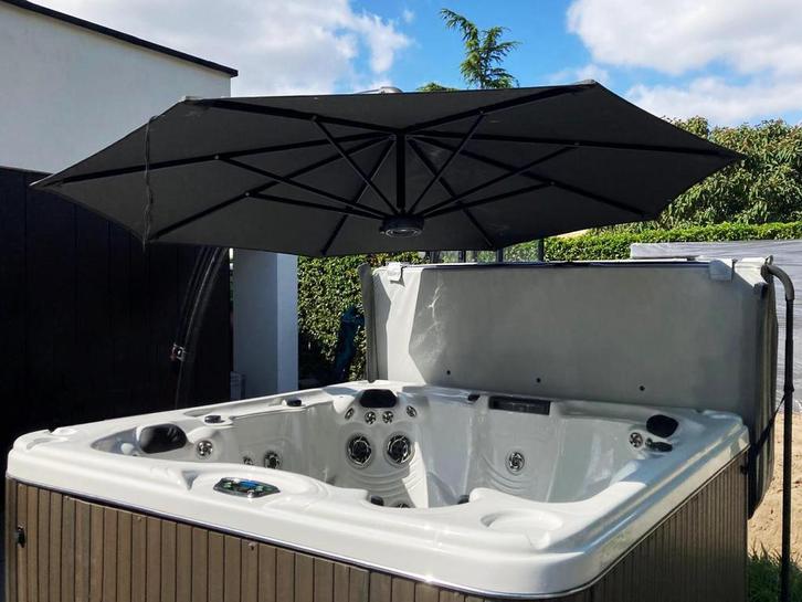 SpaUmbrella van Leisure Concepts voor handige Harry!, Tuin en Terras, Bubbelbaden en Hottubs, Gebruikt, Ophalen