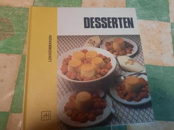 vintage kookboek van artis historia "desserten"