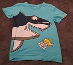 ♧ T-shirt met haai ( Maat 116), Jongen, C&A, Ophalen of Verzenden, Zo goed als nieuw