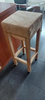 Barkruk, Ophalen, Zo goed als nieuw, Hout