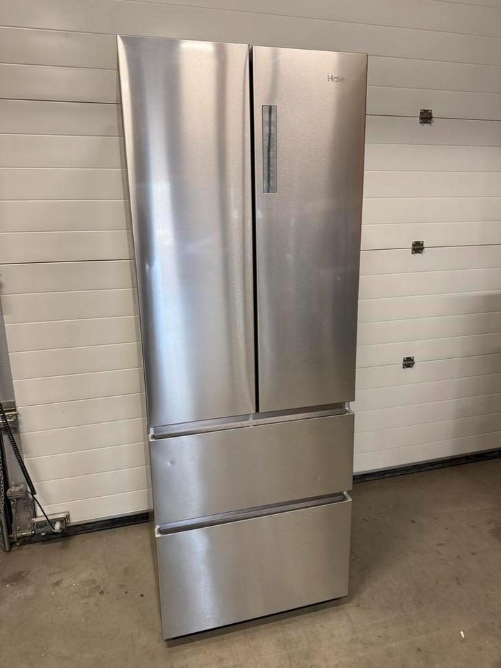 Haier HB16FMAAA Easy Access koelkast, Elektronische apparatuur, Koelkasten en IJskasten, Nieuw, Met aparte vriezer, Energieklasse A of zuiniger