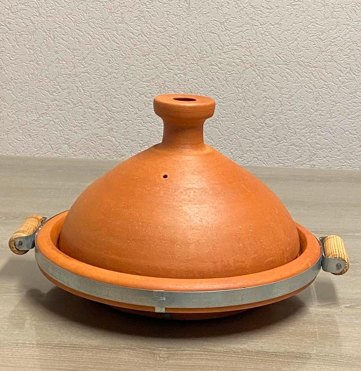 Grand Tajine Maroquin, voor 4-6 personen, prijs: 15€, Huis en Inrichting, Keuken | Potten en Pannen, Zo goed als nieuw, Ophalen of Verzenden