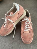 Sneakers Saucony schoenmaat 38,5, Ophalen, Sneakers, Roze, Gedragen