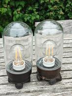 OUDE STALLAMP BAKELIET MET SCHUTGLAS., Ophalen of Verzenden