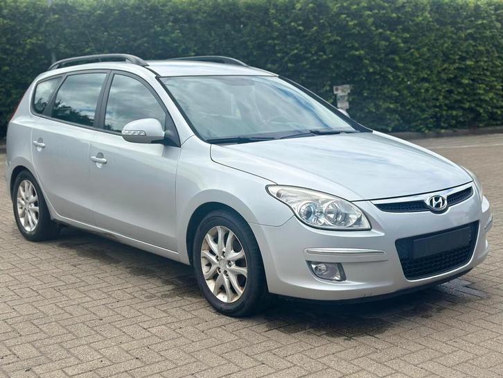 Hyundai i30 1.6 diesel, Auto's, Hyundai, Bedrijf, i30, Diesel, Euro 4, Break, 4 deurs, Handgeschakeld, Zilver of Grijs, Grijs