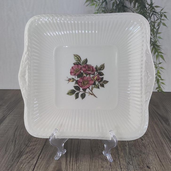 Wedgwood Briar Rose Vierkante Schaal, Antiek en Kunst, Antiek | Servies los, Ophalen of Verzenden