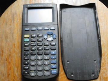 Grafische Rekenmachine Texas instrumentsTI-83 en Handleiding beschikbaar voor biedingen