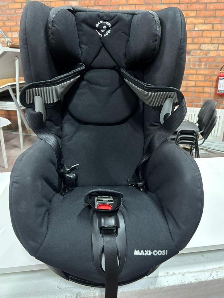Maxi Cosi Axiss draaibaar - 2 stuks te koop, Kinderen en Baby's, Autostoeltjes, Zo goed als nieuw, Ophalen