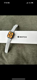 Perfecte Apple watch SE 40mm, Bijoux, Sacs & Beauté, Montres connectées, Comme neuf, Noir, Apple, IOS