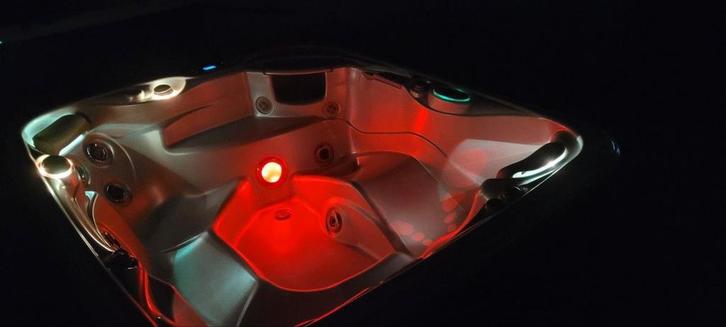 Hotspring jacuzzi sovereign, Tuin en Terras, Zwembad-toebehoren, Zo goed als nieuw, Filter, Ophalen