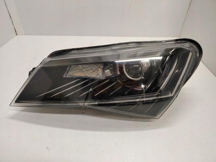 Skoda Superb III Xenon A lamp links Perfect, Auto-onderdelen, Verlichting, Skoda, Gebruikt, Ophalen of Verzenden