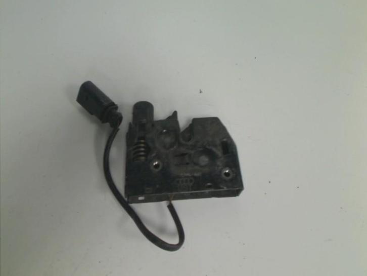 SERRURE CAPOT INFERIEUR Audi A6 (C7) (4G0823509D), Autos : Pièces & Accessoires, Carrosserie & Tôlerie, Audi, Utilisé