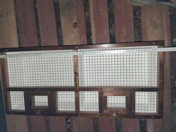 2 handige Kooien 33* 73cm beschikbaar voor biedingen