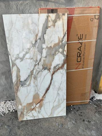 125 m2 de carrelage impression marbre beschikbaar voor biedingen